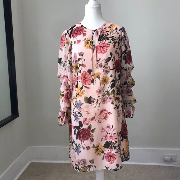 Vince Camuto V-Neck Floral Mini Dress | Pink Floral Pattern | Size 6 - Picture 3 of 10